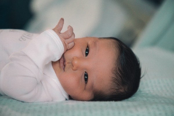 baby staying in crib after a nap | The Peaceful Sleeper 