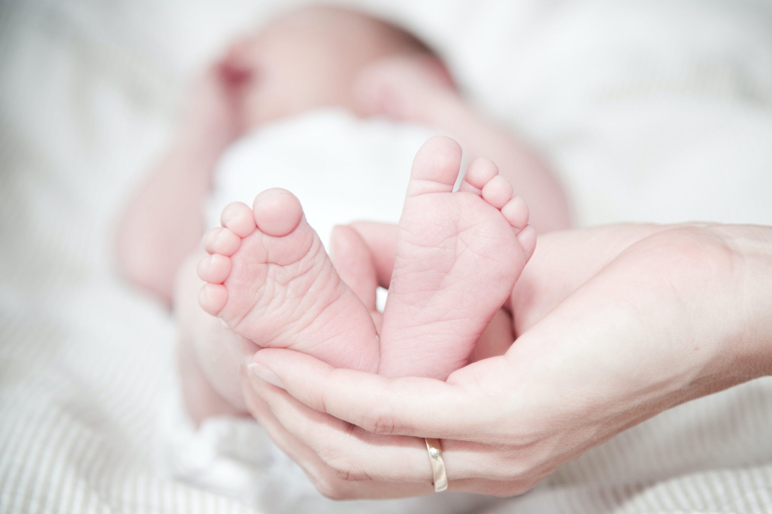 5 best ways to get your newborn to sleep well | The Peaceful Sleeper