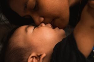 Mom and toddler co-sleeping