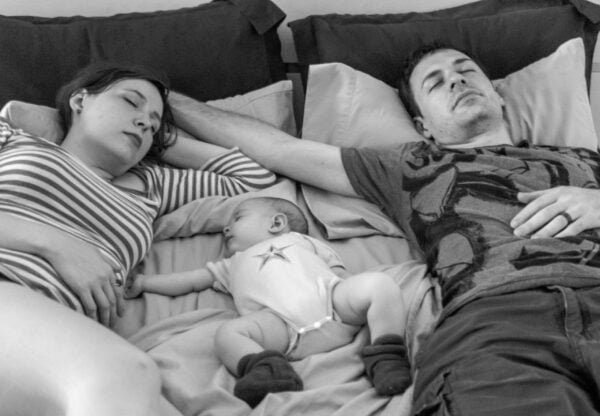 Family Bed-Sharing with their baby |The Peaceful Sleeper