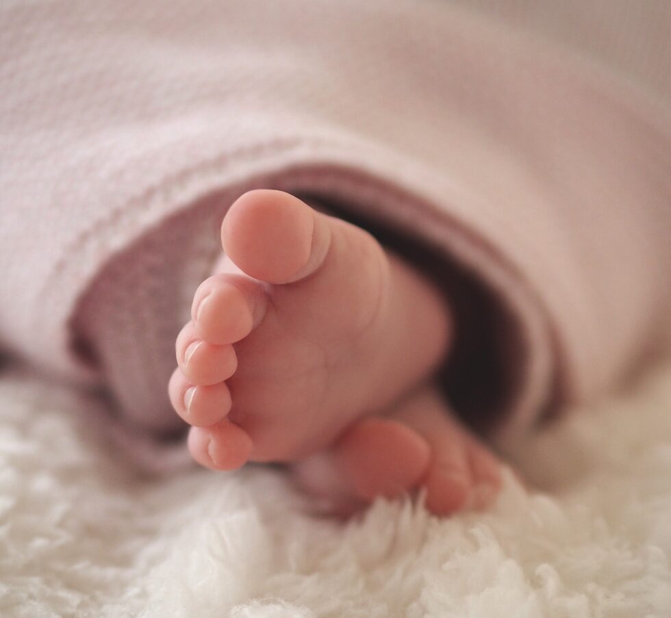 How to Transition Out of the Swaddle + When to Transition