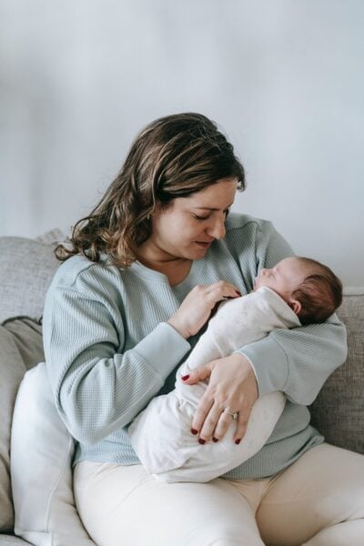 mom following a Nap Schedule for her baby | The Peaceful Sleeper
